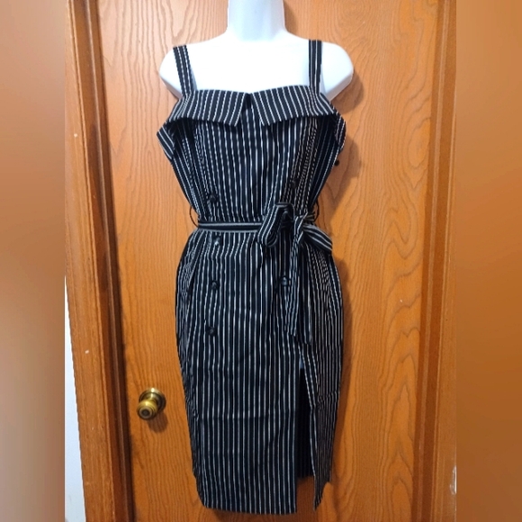 Black Striped belted sleeveless dress - Picture 1 of 12